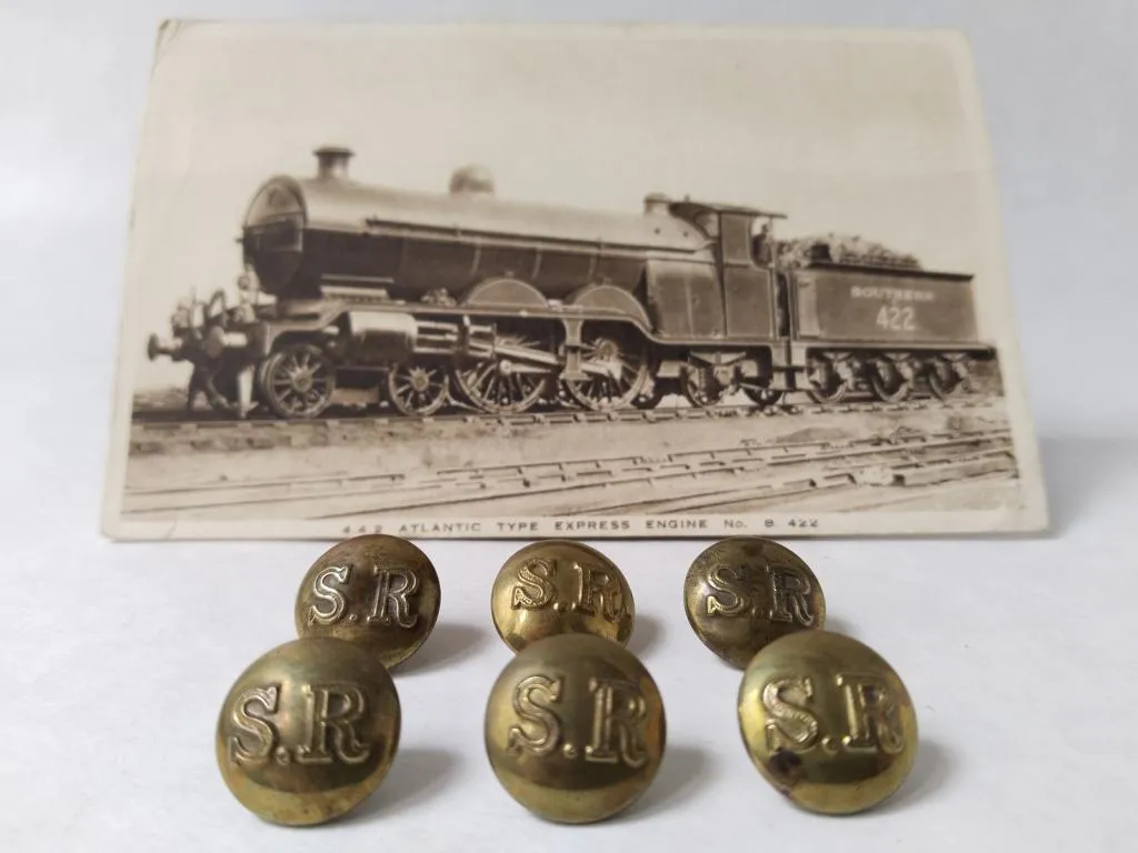 6 Southern Railway SR Vintage Clothing Buttons