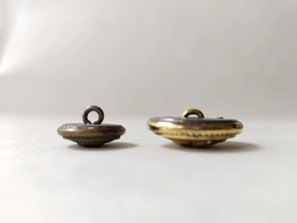 8 Bulgarische Zeremonielle Königliche Militärknöpfe mit 7