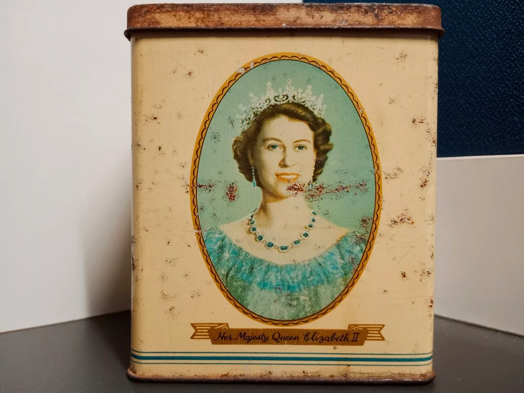 Blechdose Krönung Königin Elizabeth II Vintage 1950er