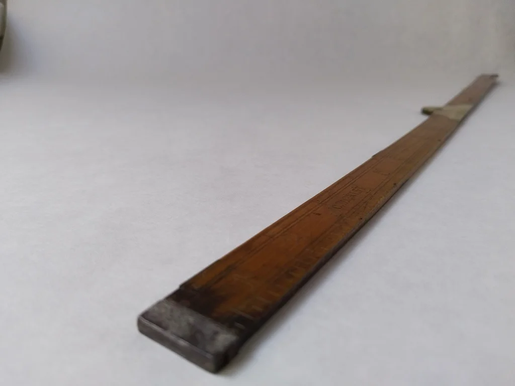 Boxwood Folding Rule with Brass Slides Two-Feet Two-Fold 13