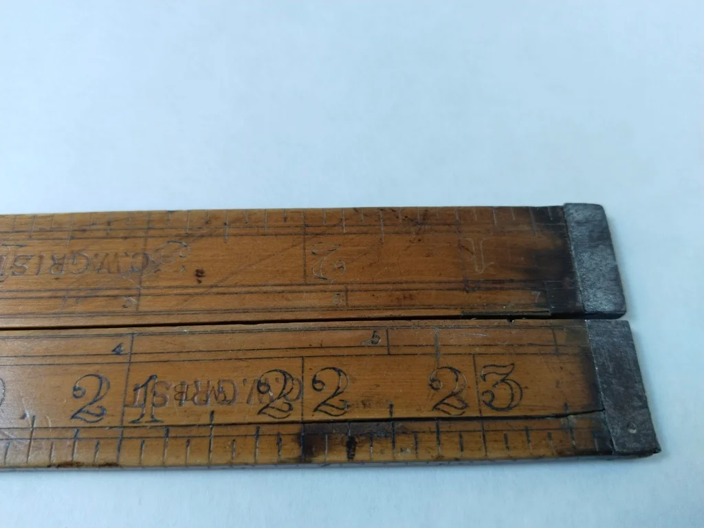 Boxwood Folding Rule with Brass Slides Two-Feet Two-Fold 9