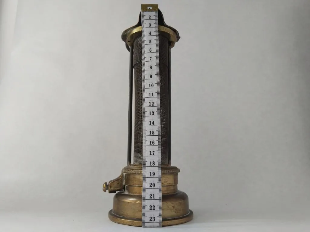 E Thomas and Williams Davy Type Safety Miners Lamp 12