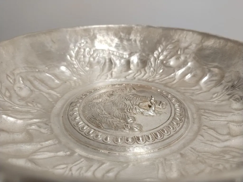 Griechische Silber Phiale Libationsschale mit Eberkopf 4