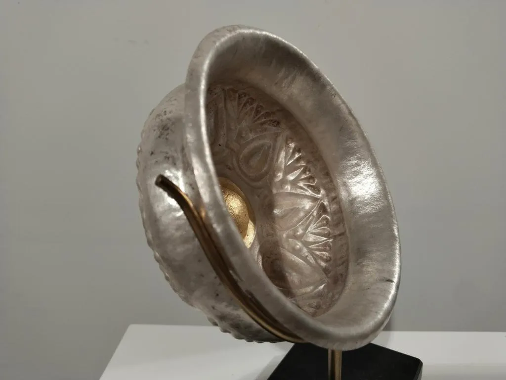 Griechische Silber-Phiale Libationsschale mit Mandelmotiven 2