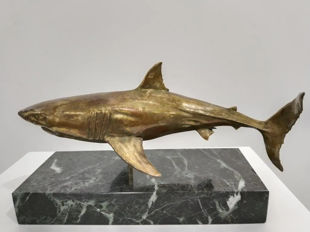 Hai Skulptur Bronze 4