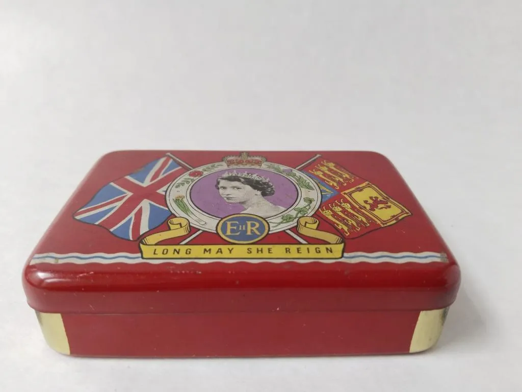 Krönungs Dose Königin Elizabeth II 1953 3