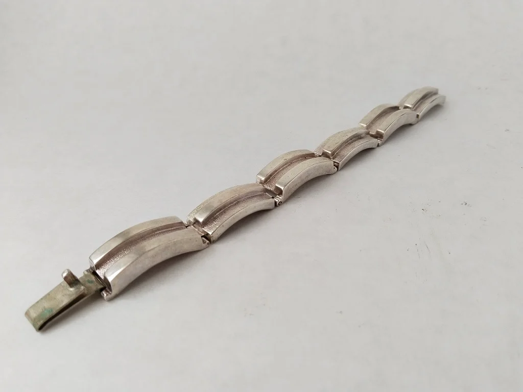 Men's Silver Bracelet Crafted By A Member Of The National 1
