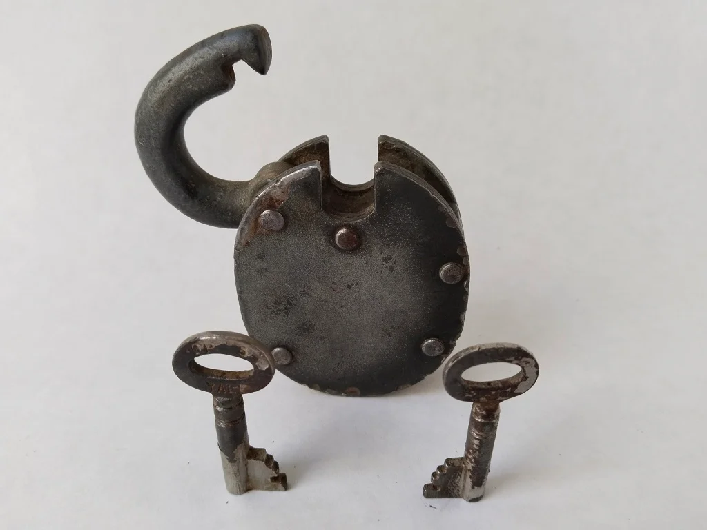 Old Yale Padlock With Two Keys Vintage Circa 1930 4