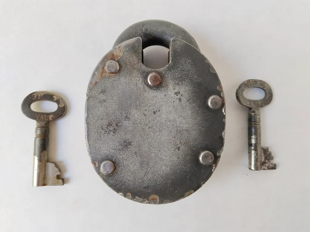 Old Yale Padlock With Two Keys Vintage Circa 1930 6