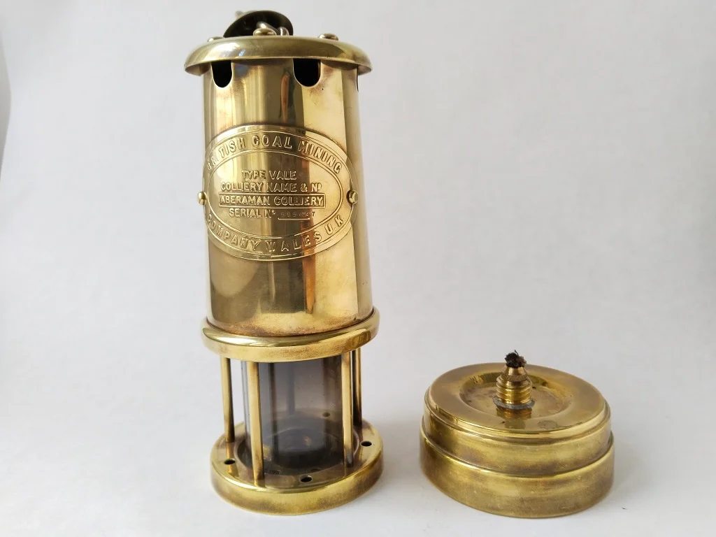 Paraffin Laterne British Coal Miners Company Wales UK 3