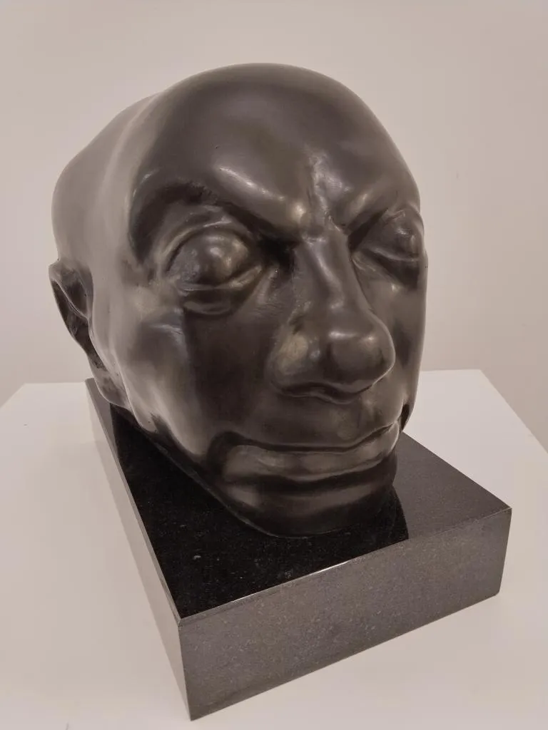 Picasso Portrait Bronze Sculpture by Pavel Koychev 1