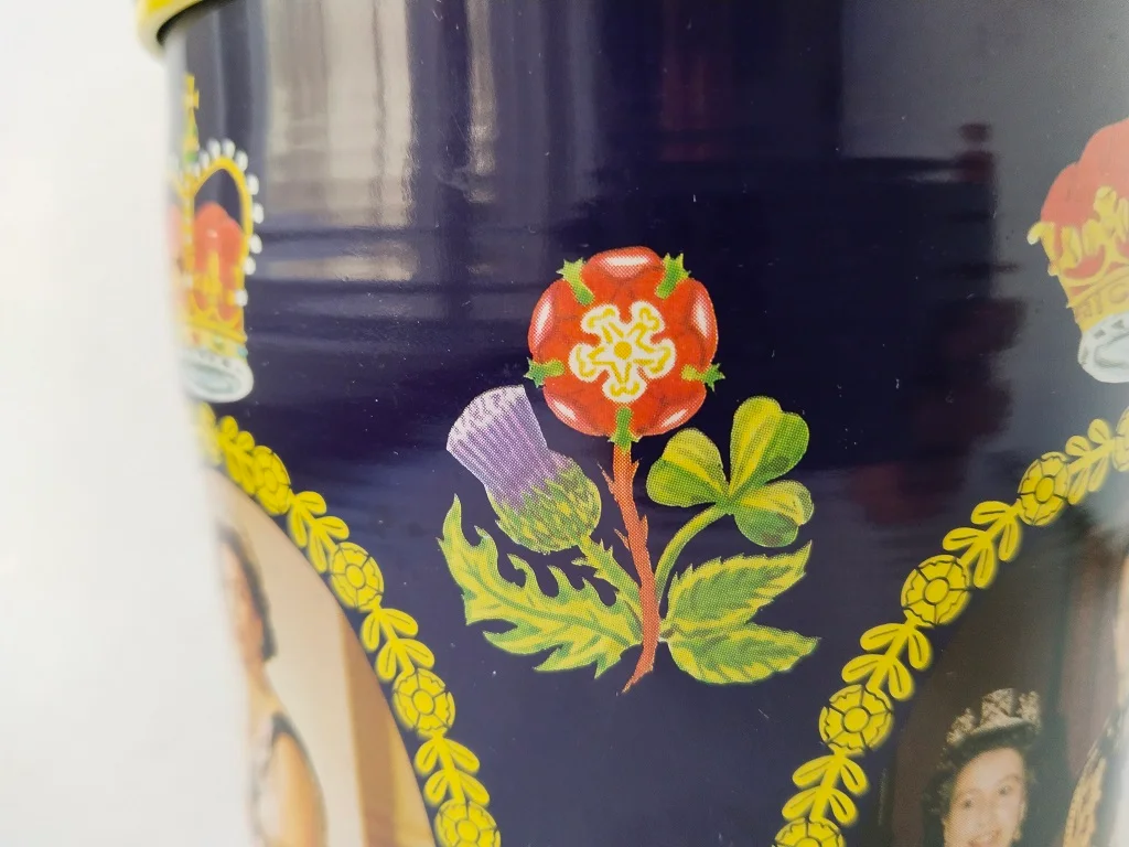 Silbernes Thronjubiläum von Elisabeth II Blechdose aus dem 10