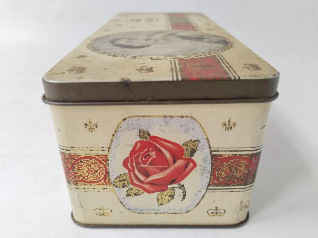 Tin Box Coronation of Queen Elizabeth II 1953 6
