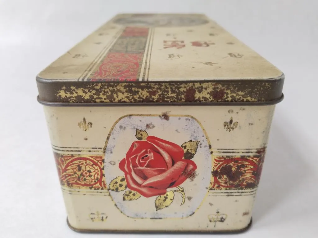 Tin Box Coronation of Queen Elizabeth II 1953 7