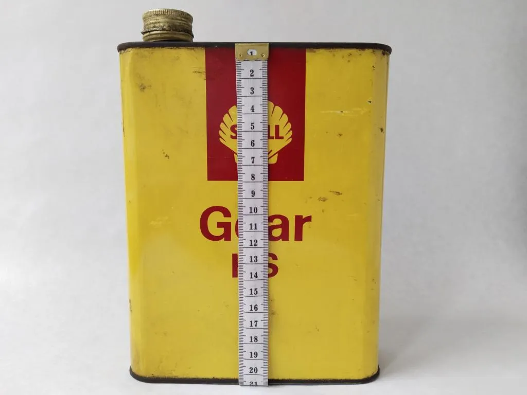 Vintage Shell Gear HS Oil Can 10