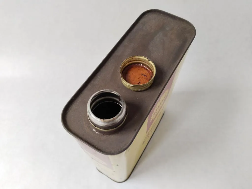 Vintage Shell Gear HS Oil Can 8