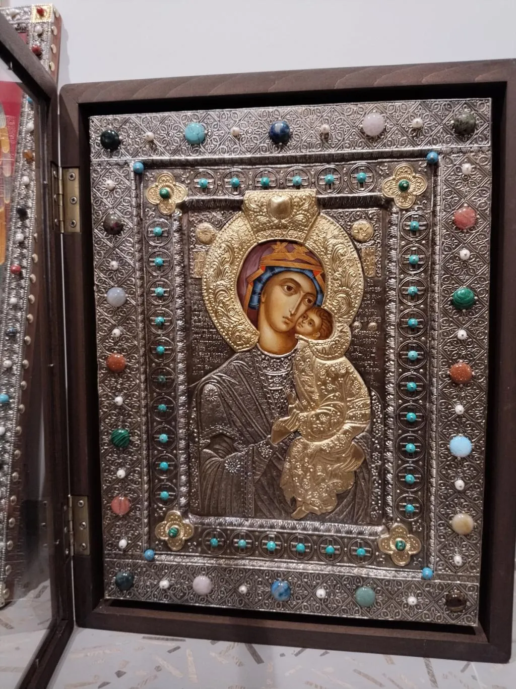 Virgin Mary With Baby Jesus Icon 4