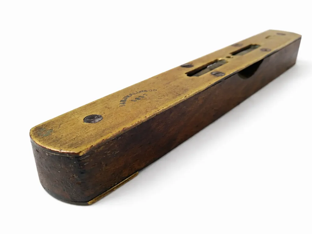 Wasserwaage Geist Ebene I&D Smallwood Birmingham aus Holz und Messing Zimmerei Werkzeug Antike Werkzeug 1917