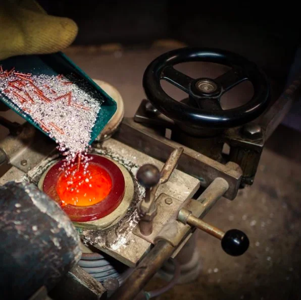 Geschmolzenes Sterlingsilber Saturno 182 AR