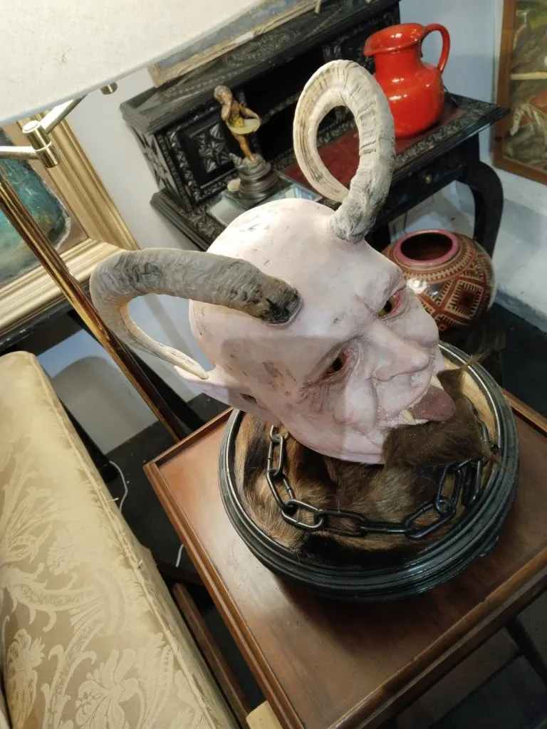 Another view of the hand-crafted Faust Devil.