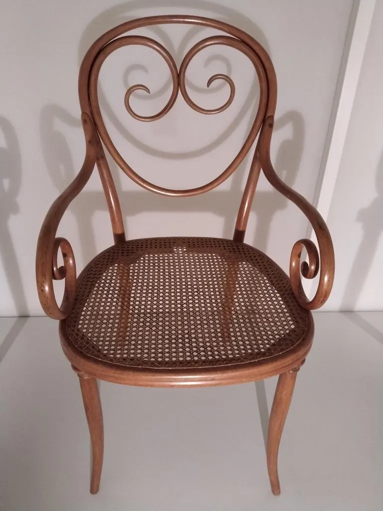 Thonet armchair model no. 2 in solid bent beech with three-part backrest and cane seat, designed by Michael Thonet around 1850, produced by Gebrüder Thonet circa 1860.
